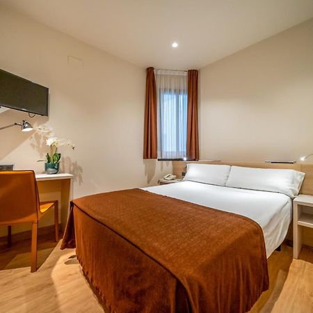Hotel Glories Barcelona Buitenkant foto